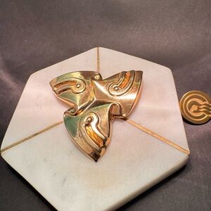 Elegant Gold Brooch